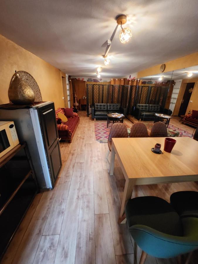 Chez Pipo Bed & Breakfast Conthey Екстериор снимка