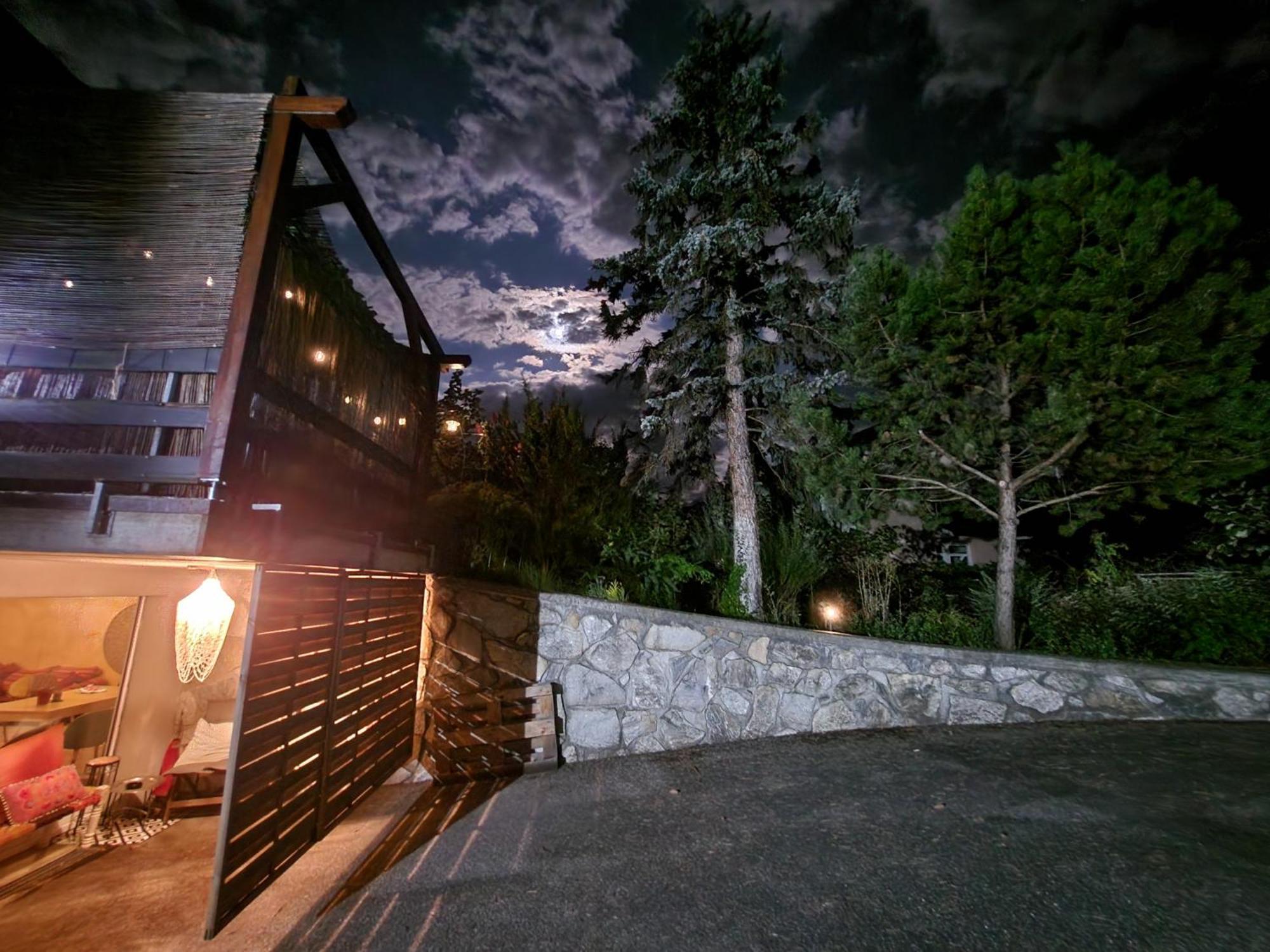 Chez Pipo Bed & Breakfast Conthey Екстериор снимка